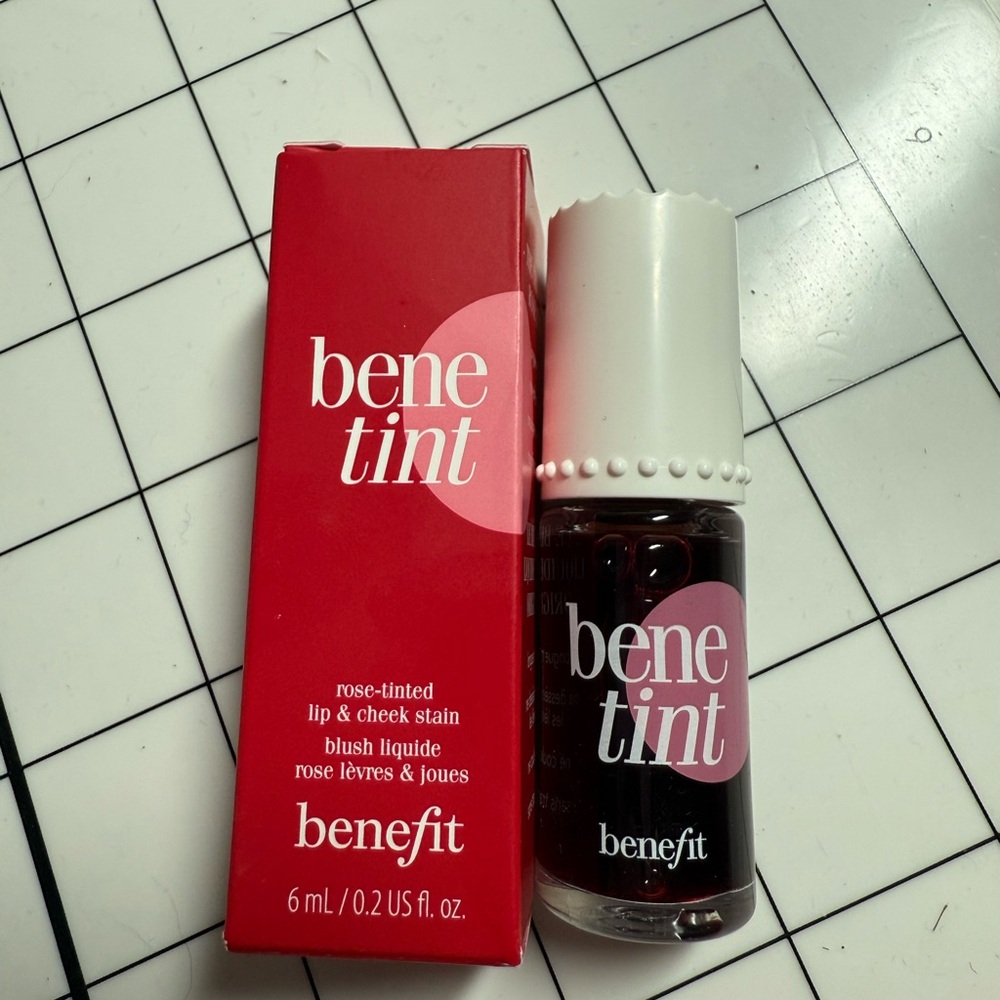 Benefit Benetint lip & cheek stain